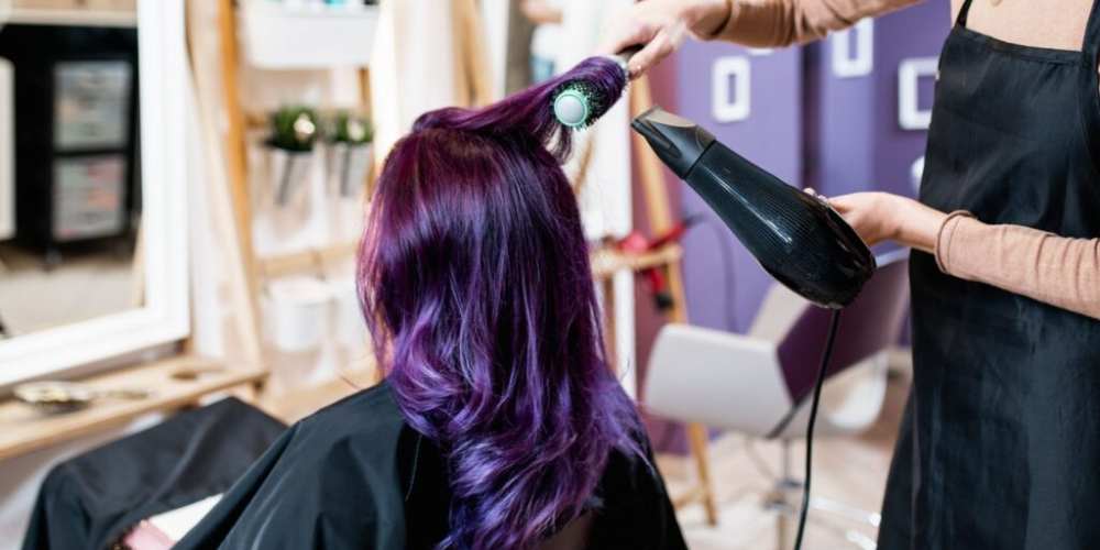How to apply Salon professional hair colours at home.