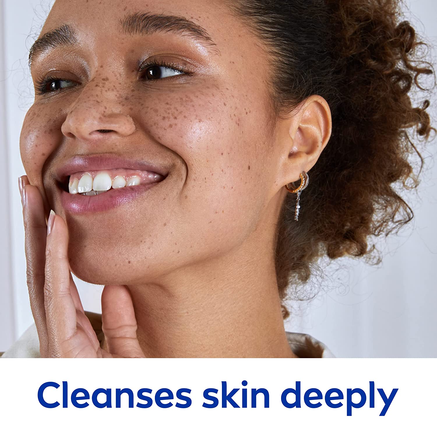 Nivea Visage Refreshing Cleansing Milk (200ml)