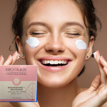 Biotique Professional Brightening+Whitening Stem Cell Day Cream SPF30+