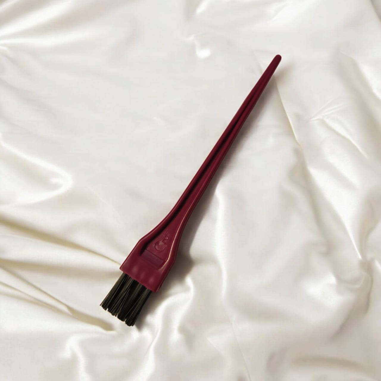 Brush for beard and mustache hair color