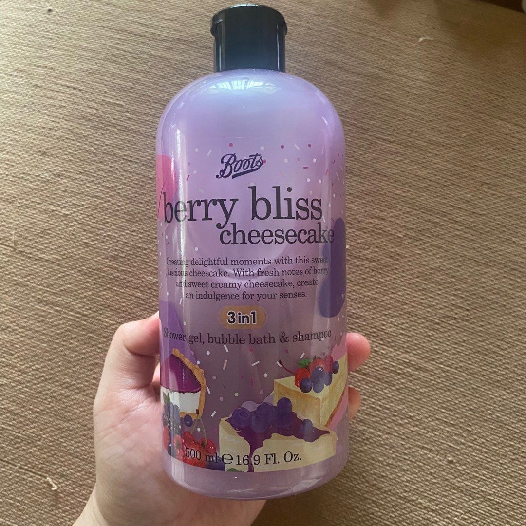 Boots Berry Bliss Cheese Cake 3 In 1 Shampoo 500 ML