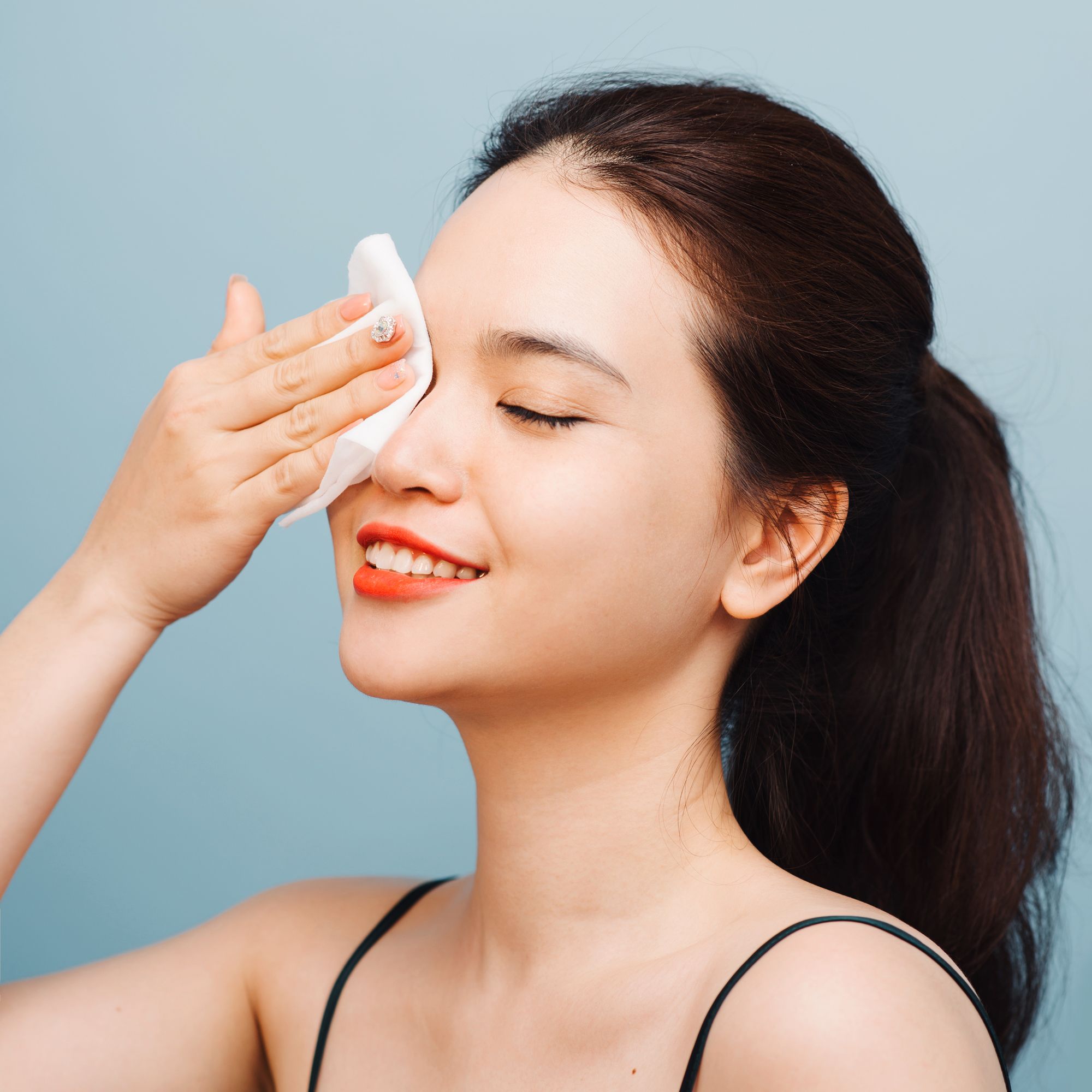 Boots Vitamin C brightening cleansing wipes