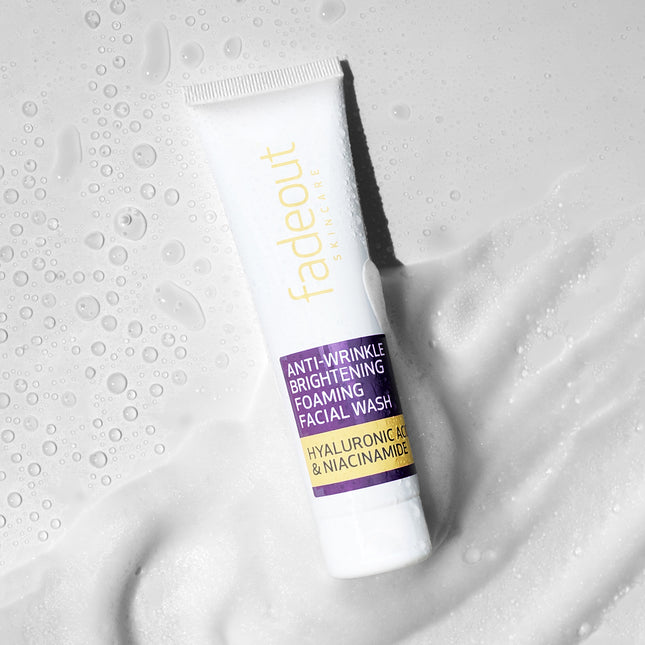 FadeOut ANTI-WRINKLE BRIGHTENING FACIAL WASH