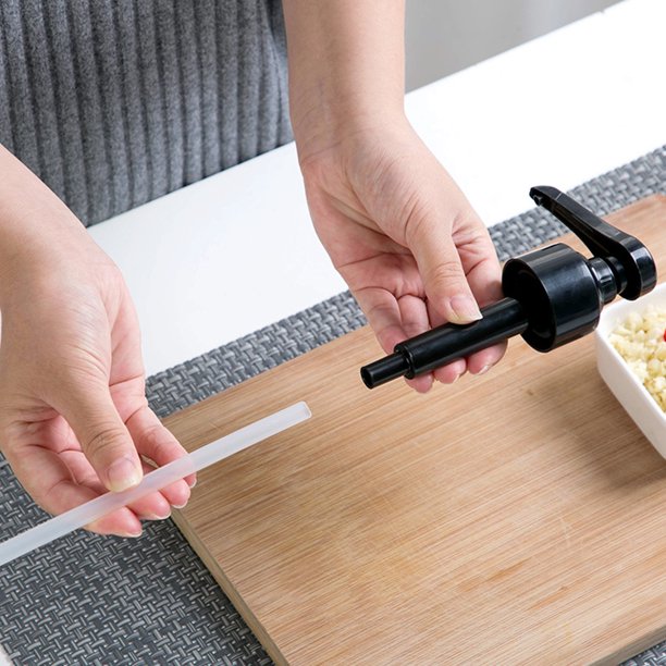 Pompe à bouteille pour shampoing et revitalisant